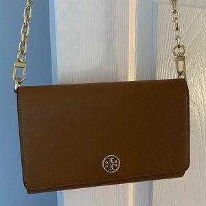 Tory Burch Robinson crossbody/chain wallet